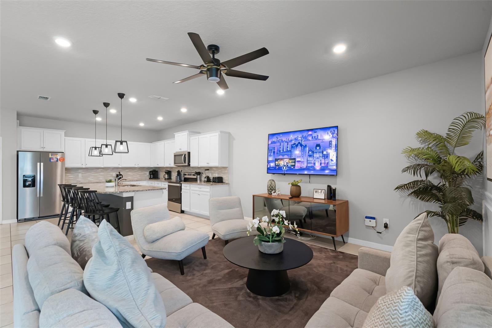 Image 13 of 93 For 2131 Lelani Circle