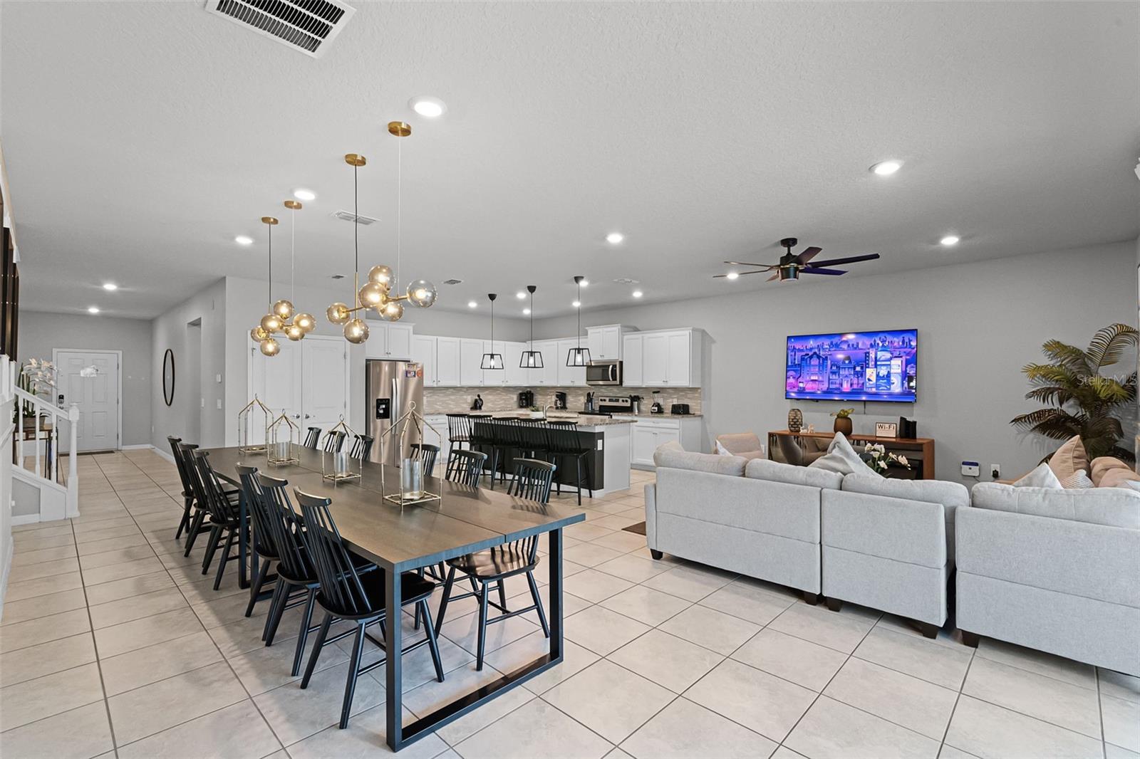 Image 14 of 93 For 2131 Lelani Circle