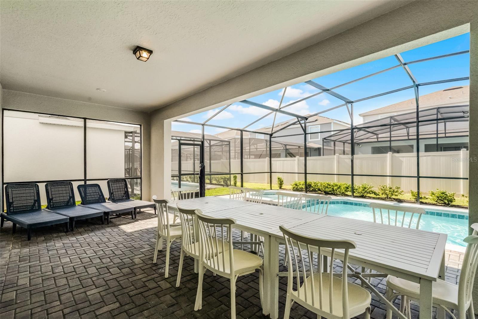 Image 15 of 93 For 2131 Lelani Circle