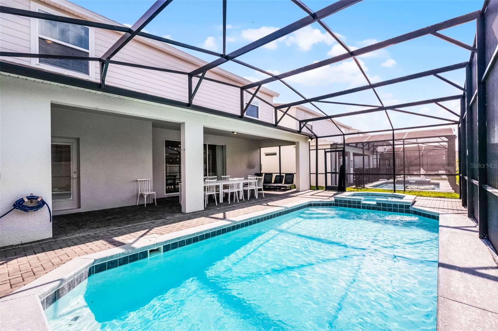 Image 18 of 93 For 2131 Lelani Circle