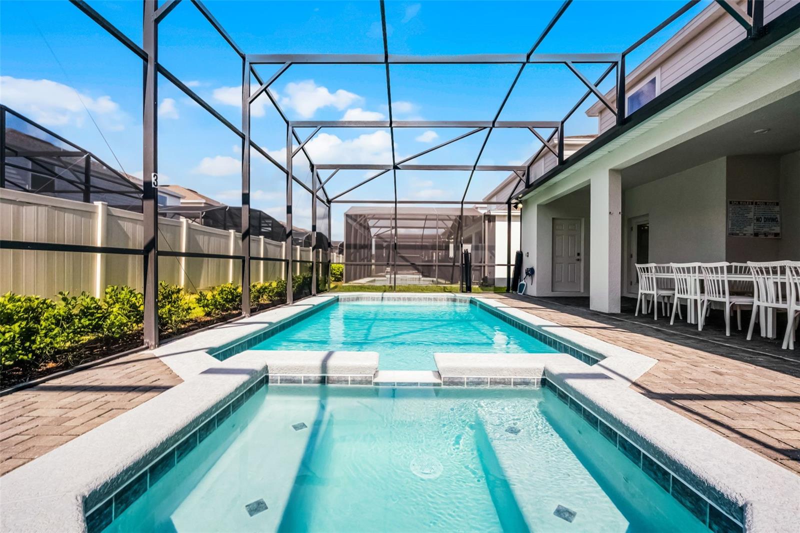 Image 21 of 93 For 2131 Lelani Circle