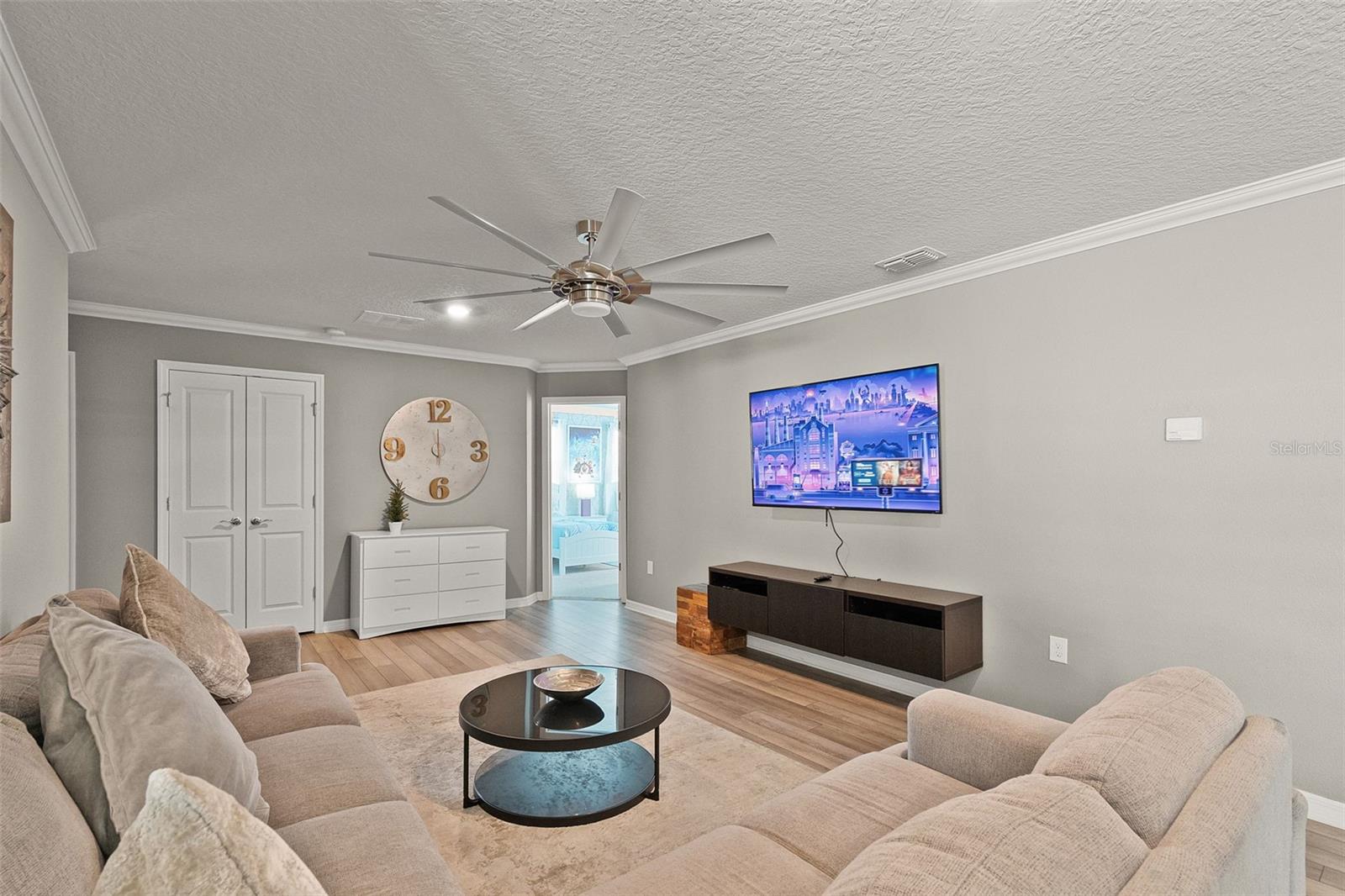 Image 22 of 93 For 2131 Lelani Circle