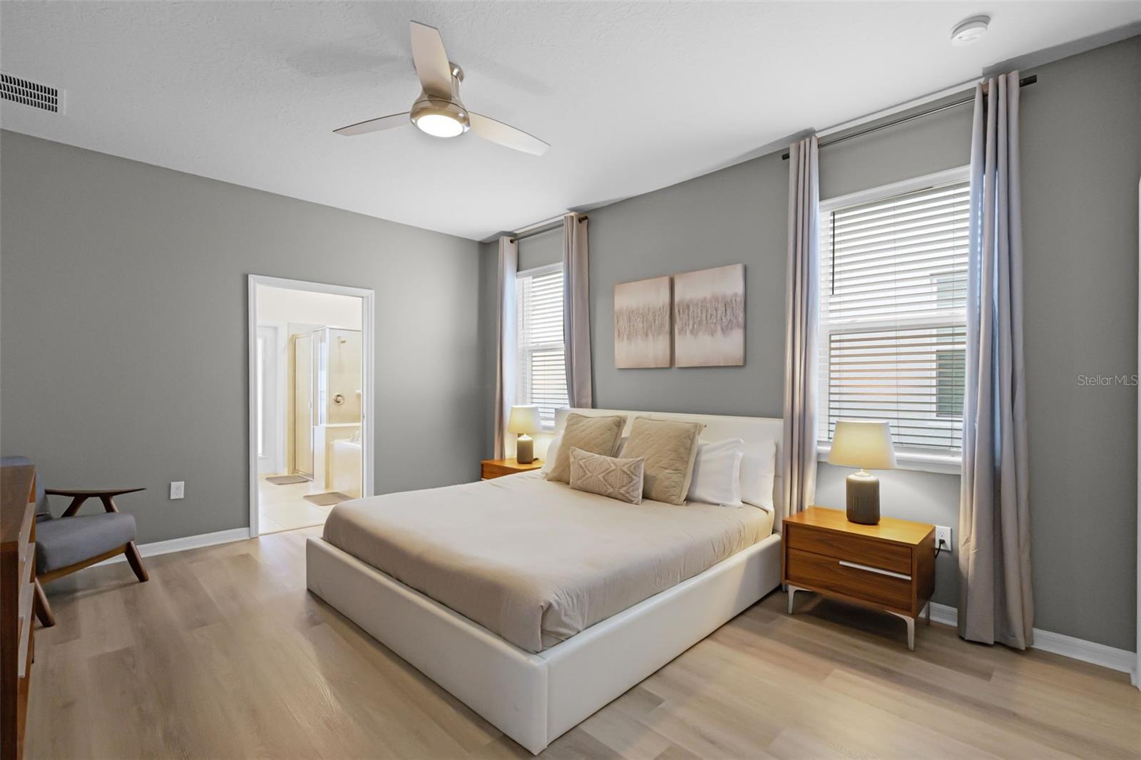 Image 23 of 93 For 2131 Lelani Circle