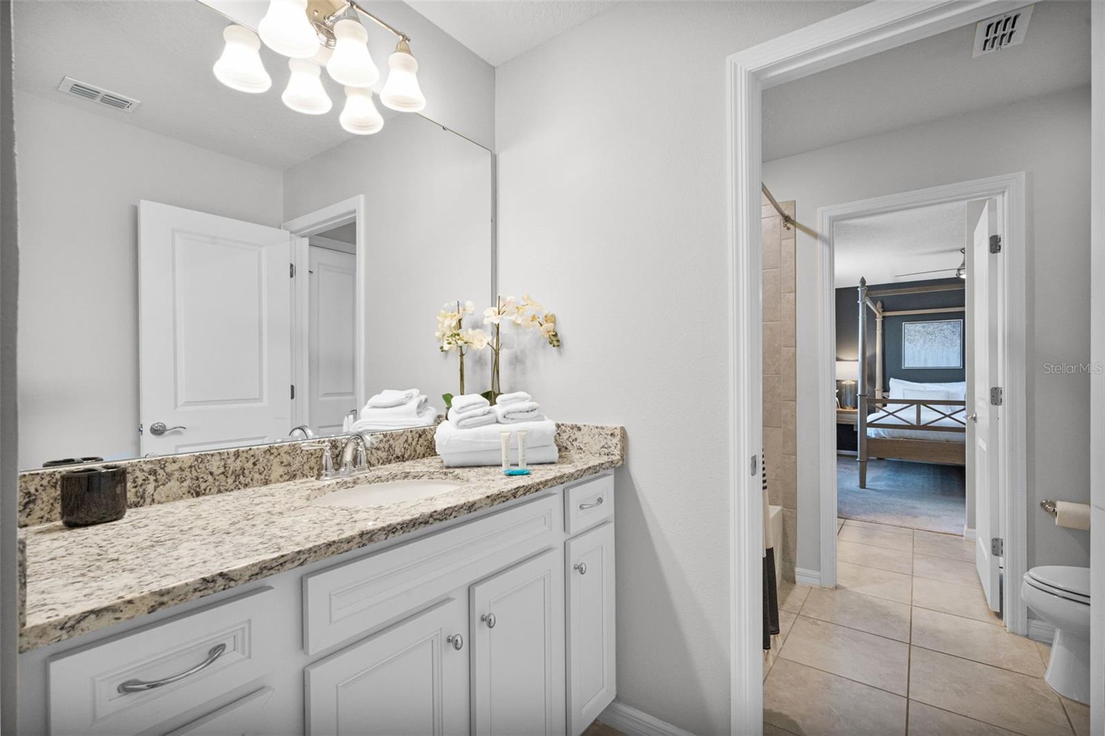Image 36 of 93 For 2131 Lelani Circle