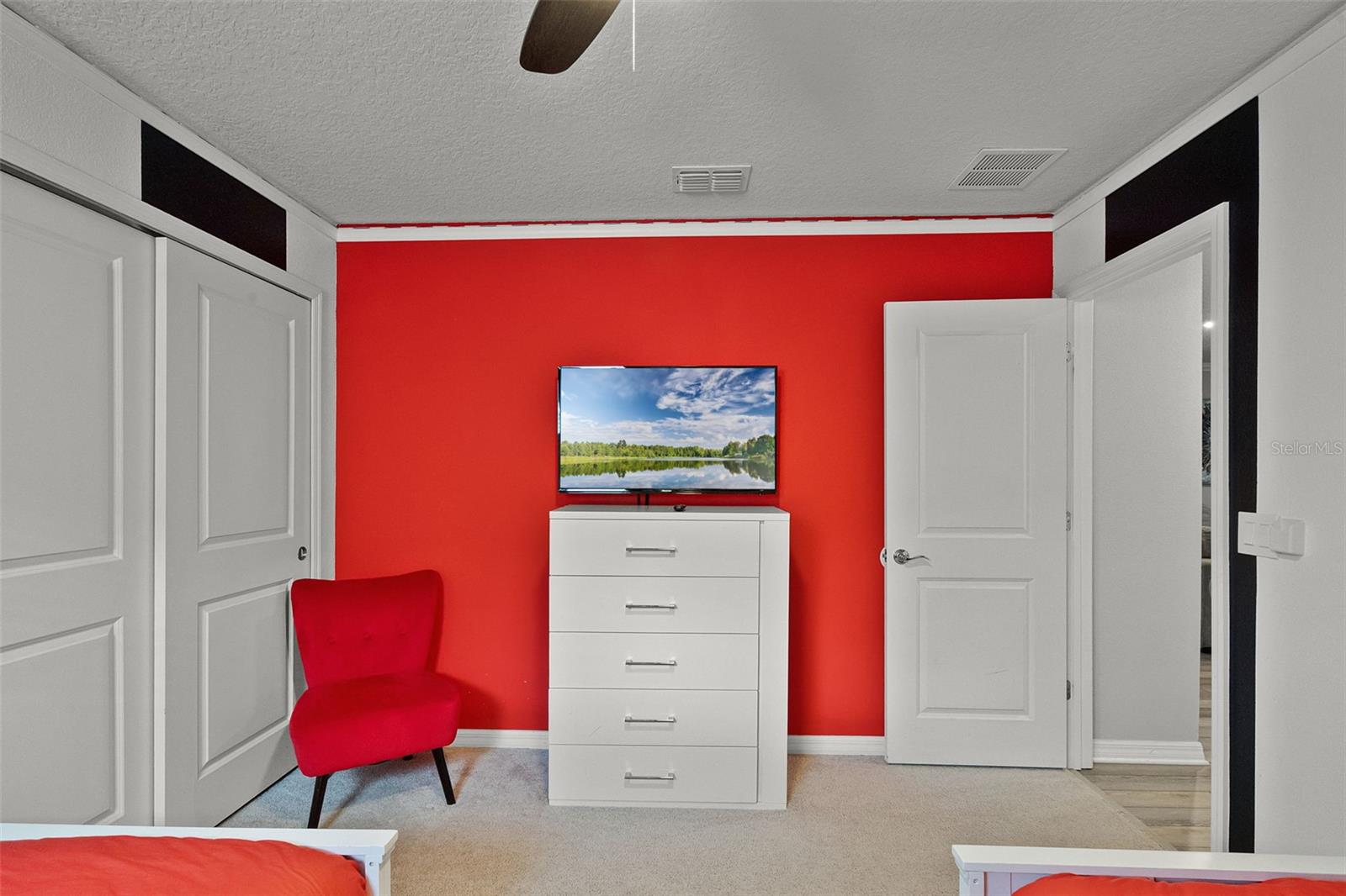 Image 40 of 93 For 2131 Lelani Circle