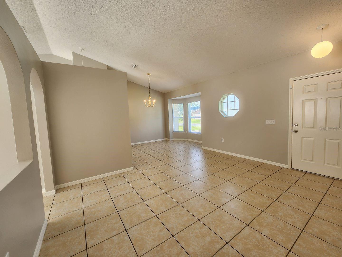 Image 13 of 29 For 1163 Cambourne Drive