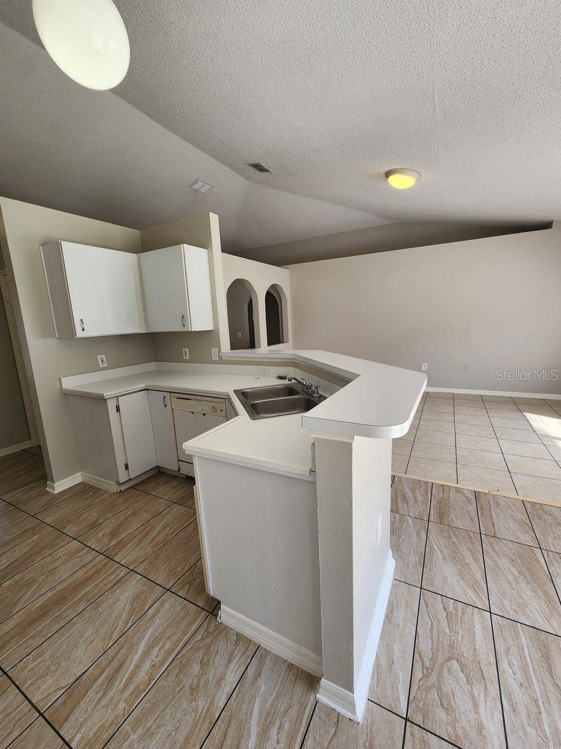 Image 18 of 29 For 1163 Cambourne Drive