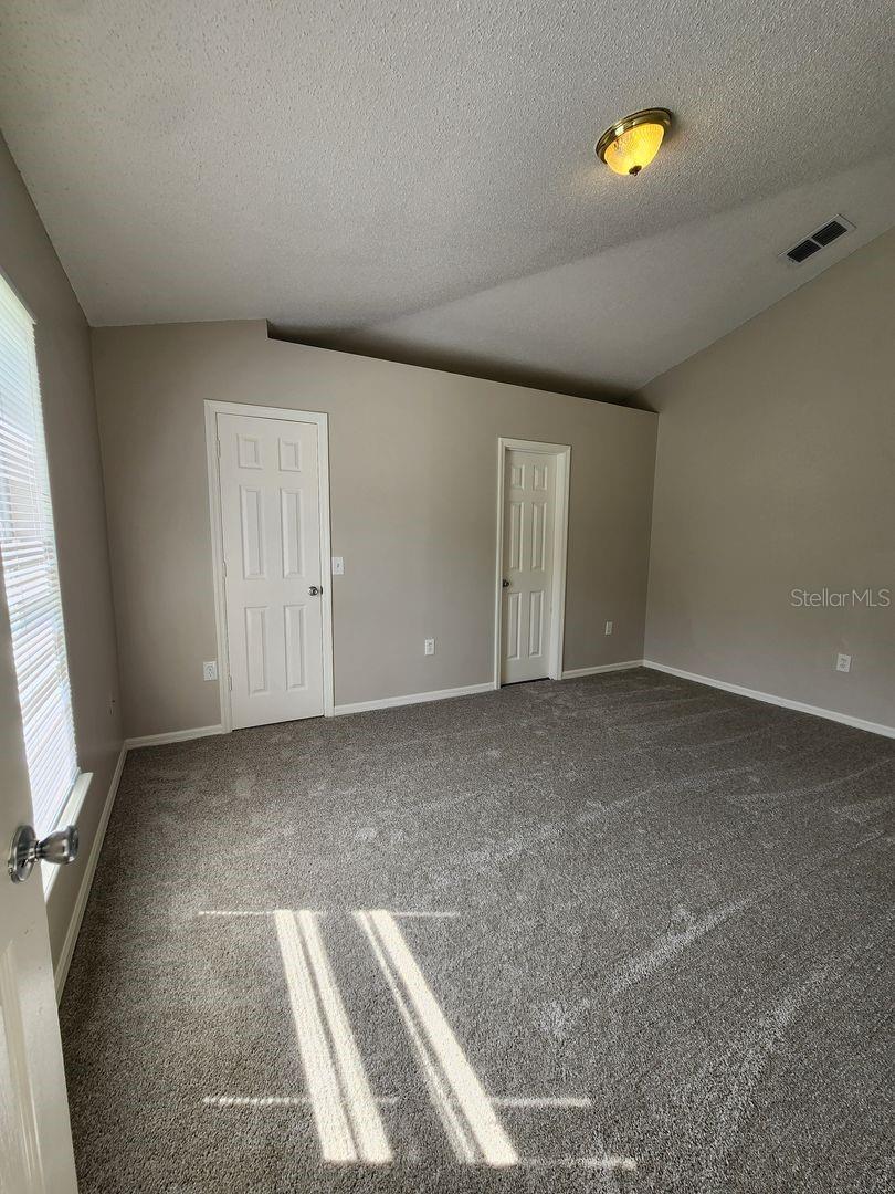 Image 21 of 29 For 1163 Cambourne Drive