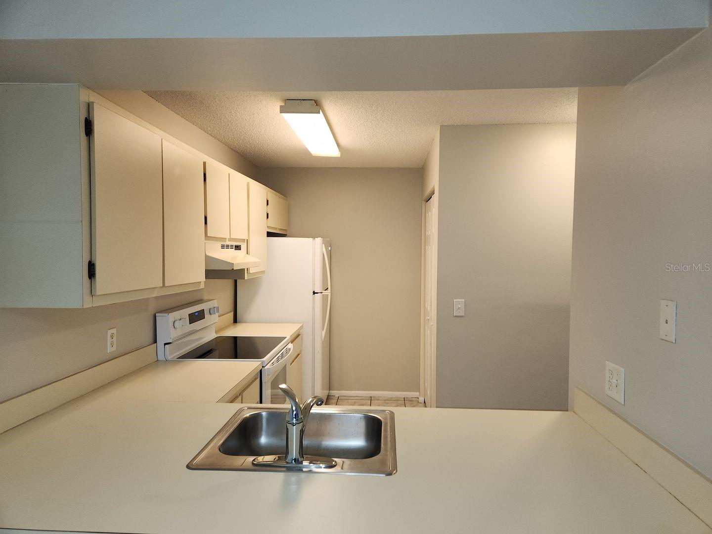 Image 17 of 26 For 6124 Curry Ford Road 151