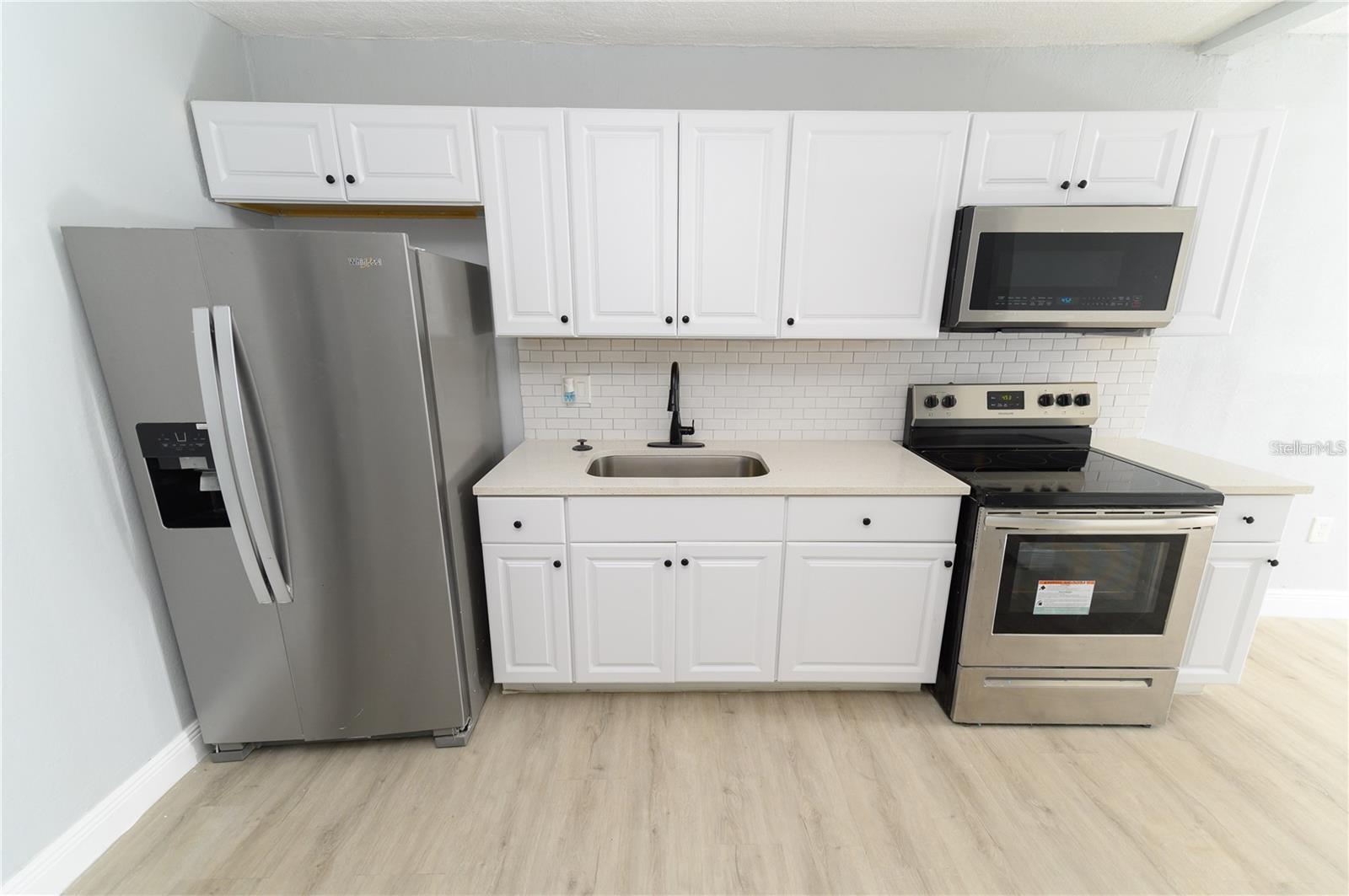 Image 4 of 16 For 515 Booker Street
