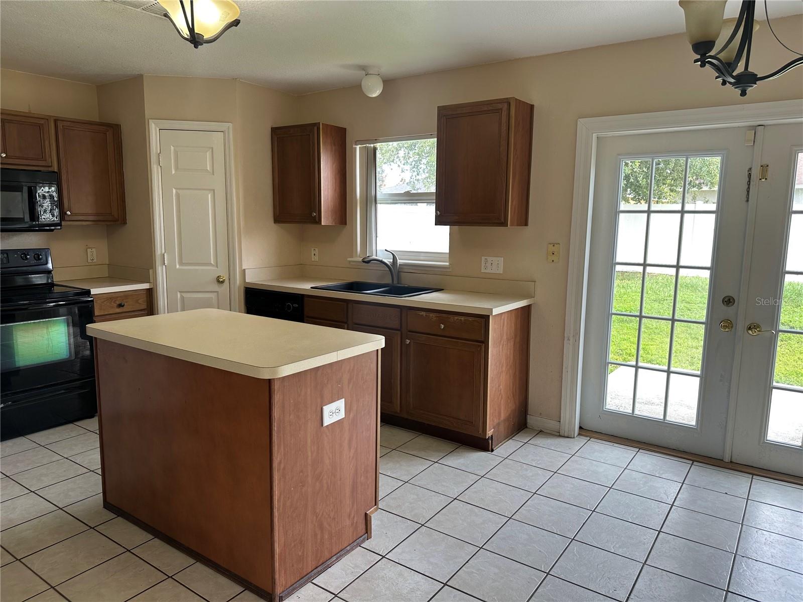 Image 11 of 37 For 11329 Camus Lane