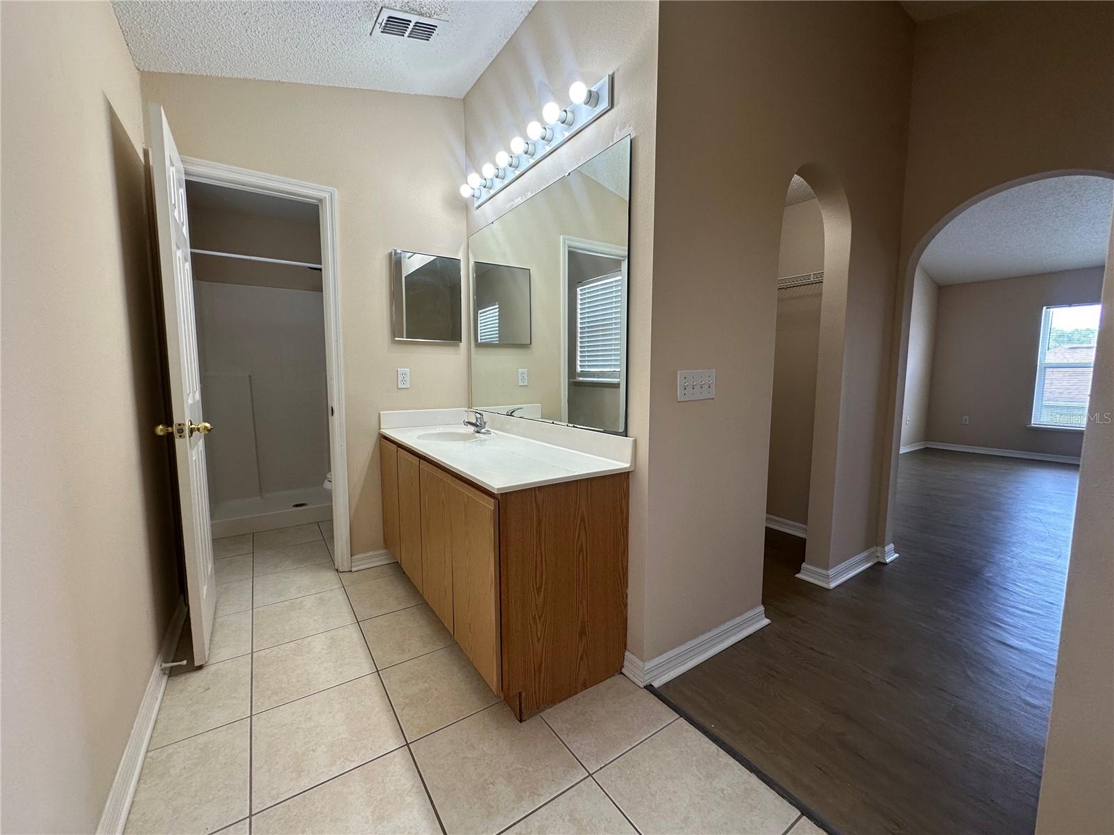 Image 29 of 37 For 11329 Camus Lane