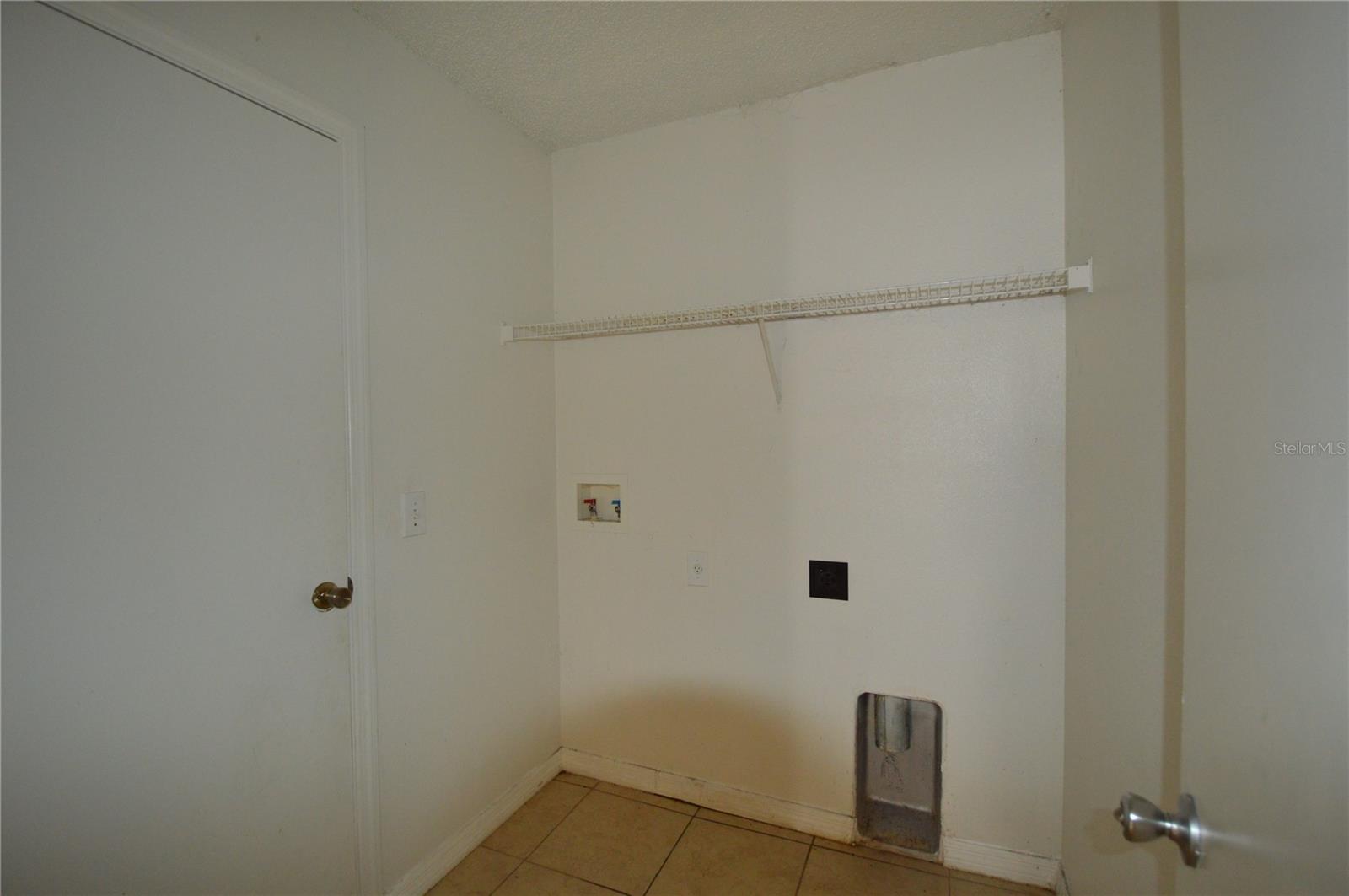 Image 15 of 23 For 1207 Atlantic Court