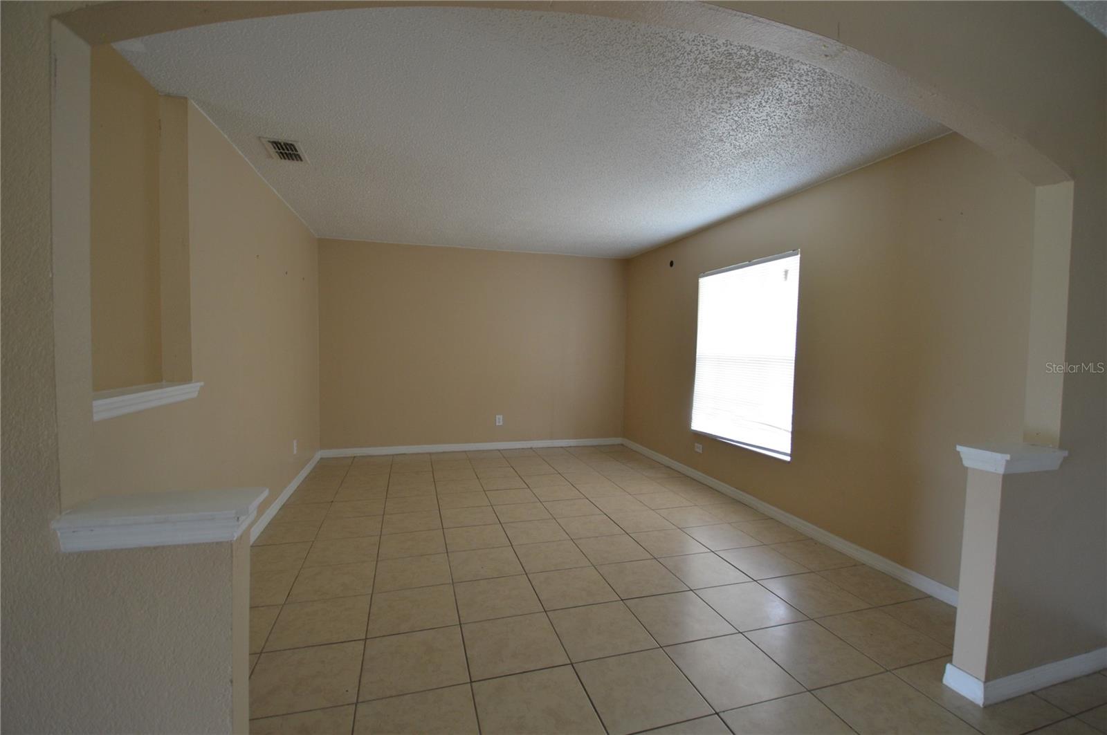 Image 4 of 23 For 1207 Atlantic Court