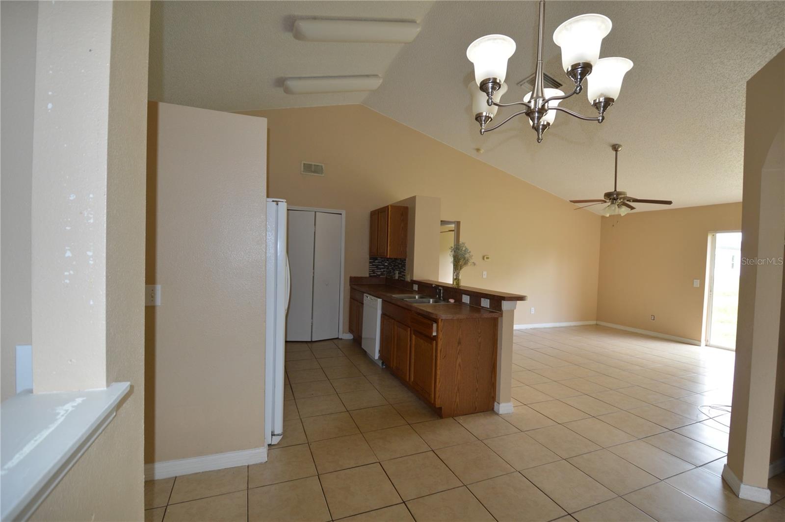 Image 6 of 23 For 1207 Atlantic Court