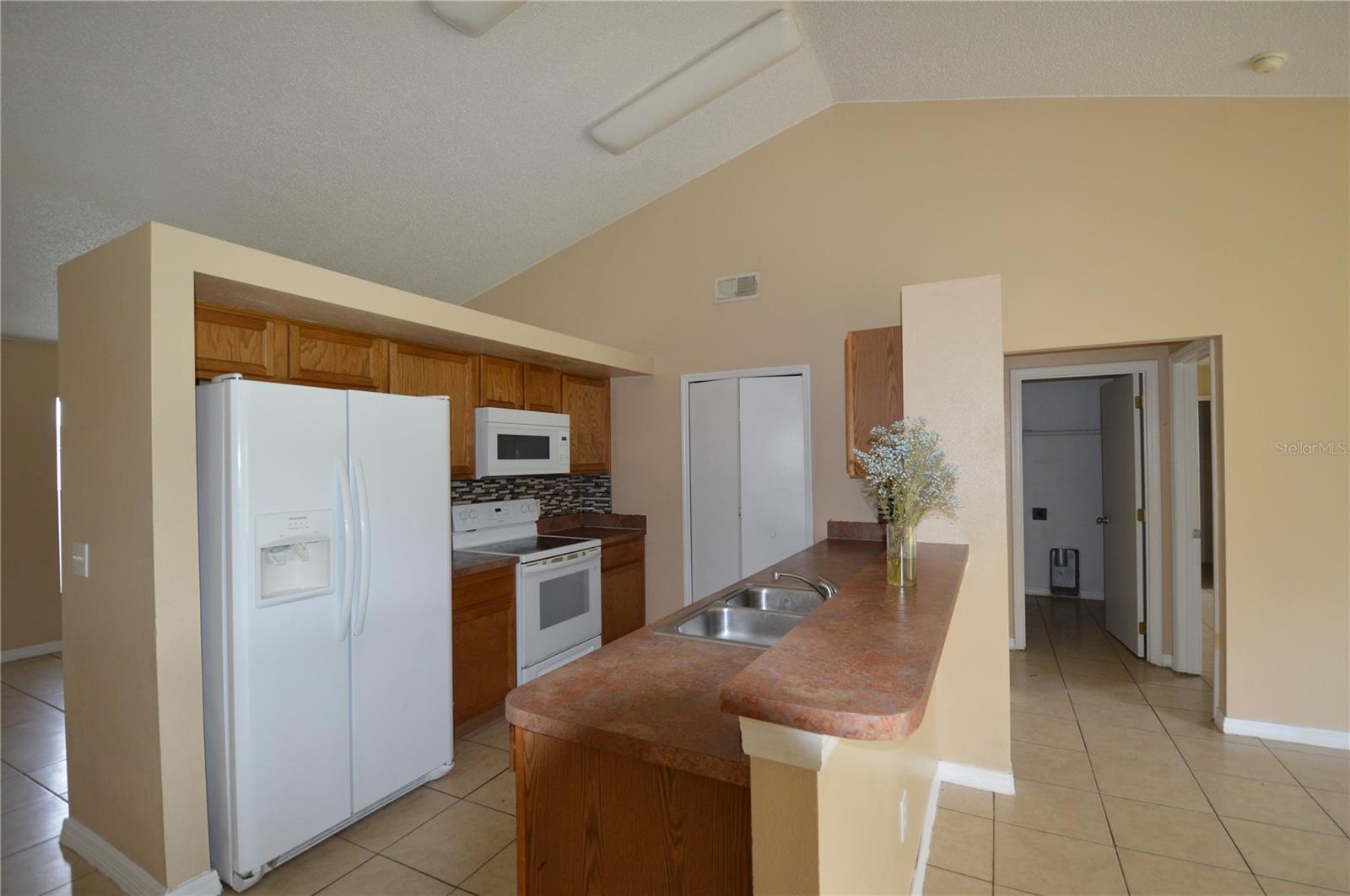 Image 7 of 23 For 1207 Atlantic Court