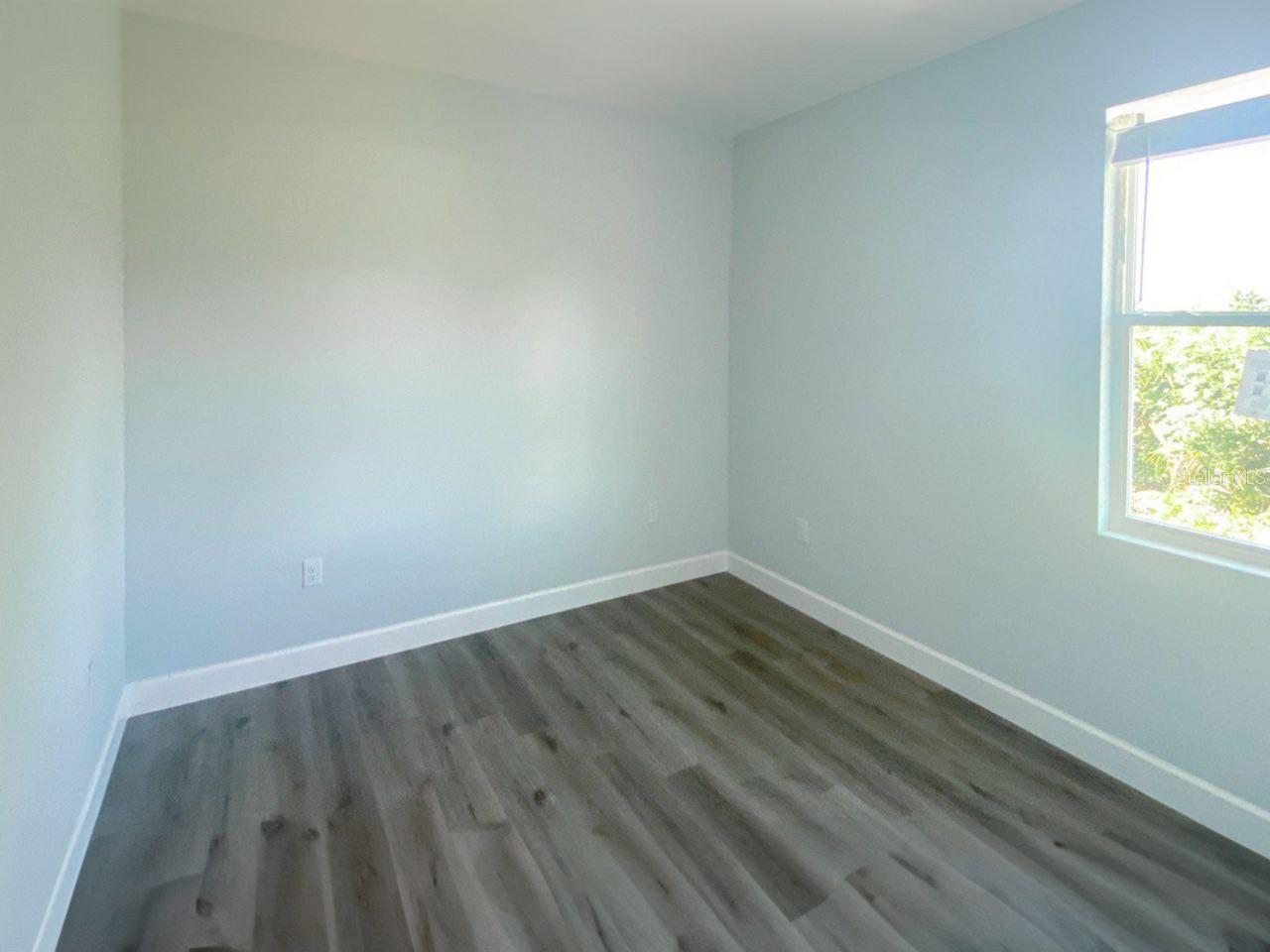 Image 3 of 7 For 8519 Agate Street 8519