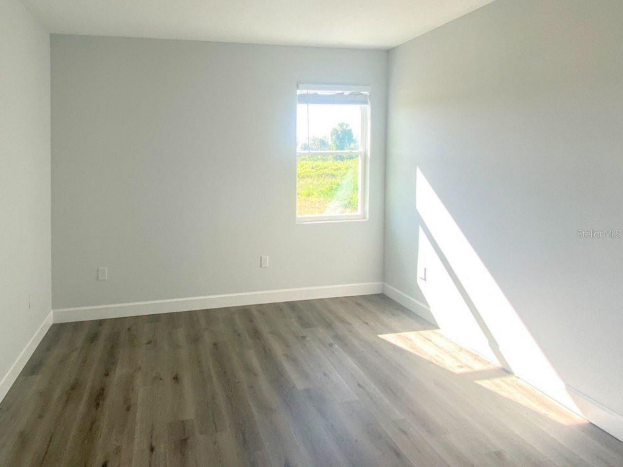 Image 5 of 7 For 8519 Agate Street 8519