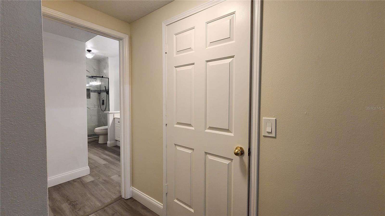 Image 39 of 90 For 235 Goldenrain Drive 102