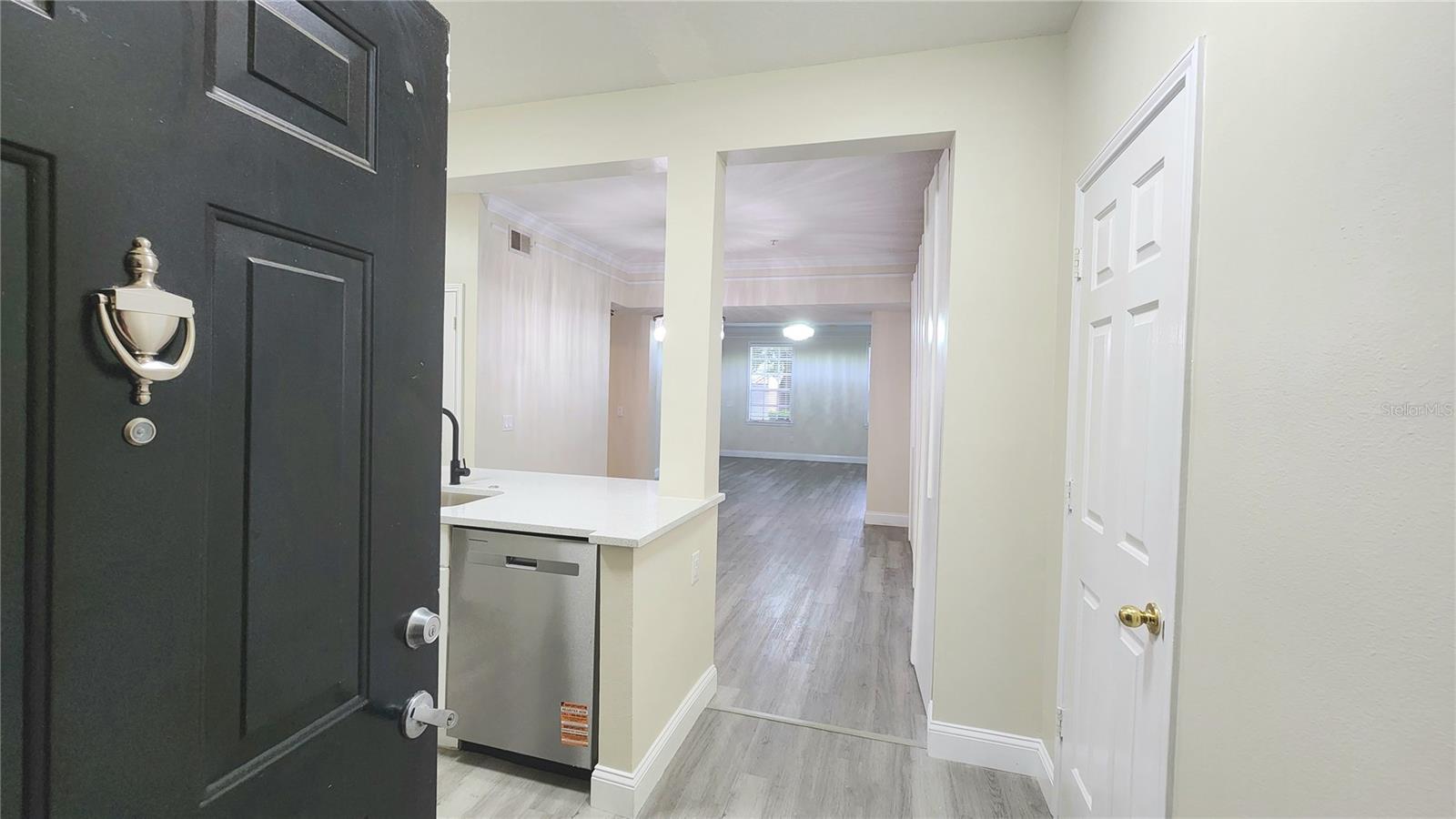 Image 9 of 90 For 235 Goldenrain Drive 102