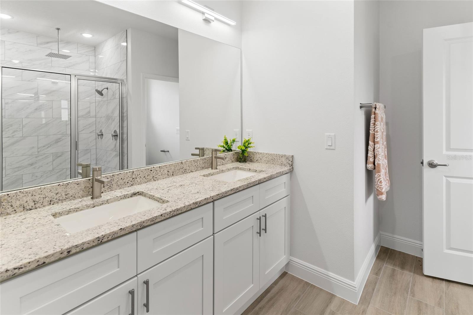 Image 3 of 54 For 7985 Magnolia Bend Court