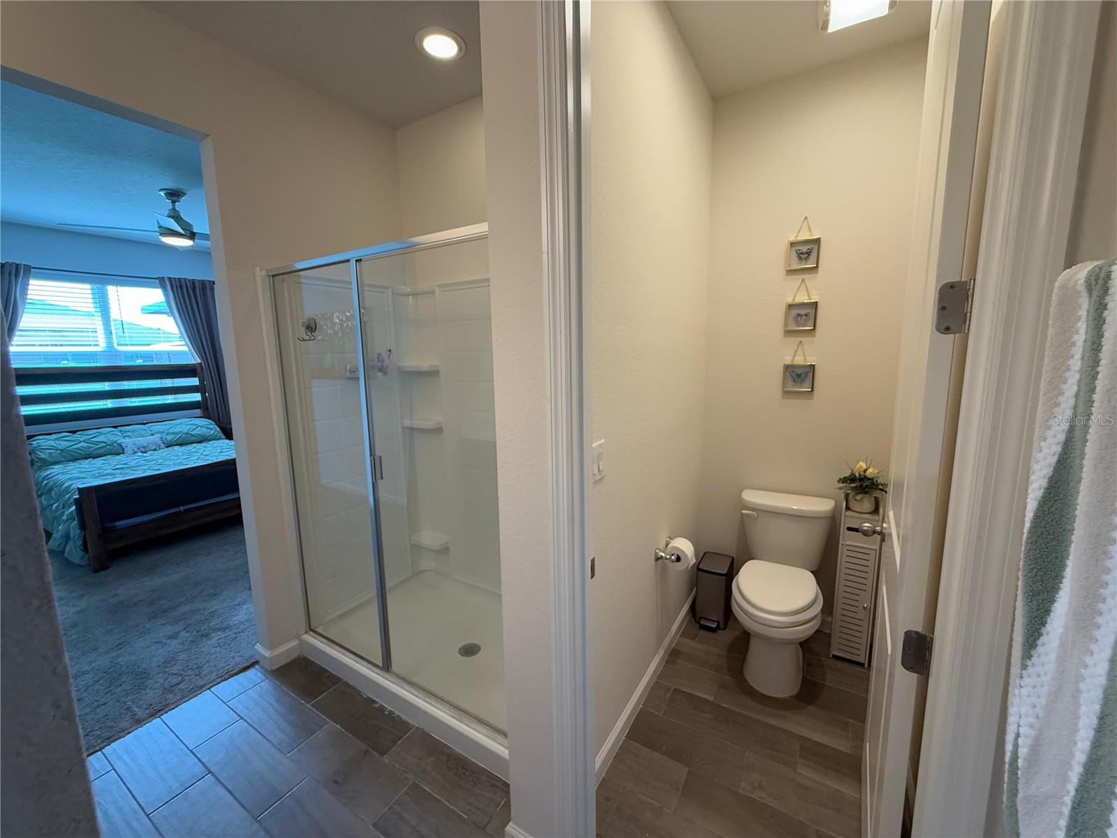 Image 21 of 29 For 1685 Gentle Breeze Drive