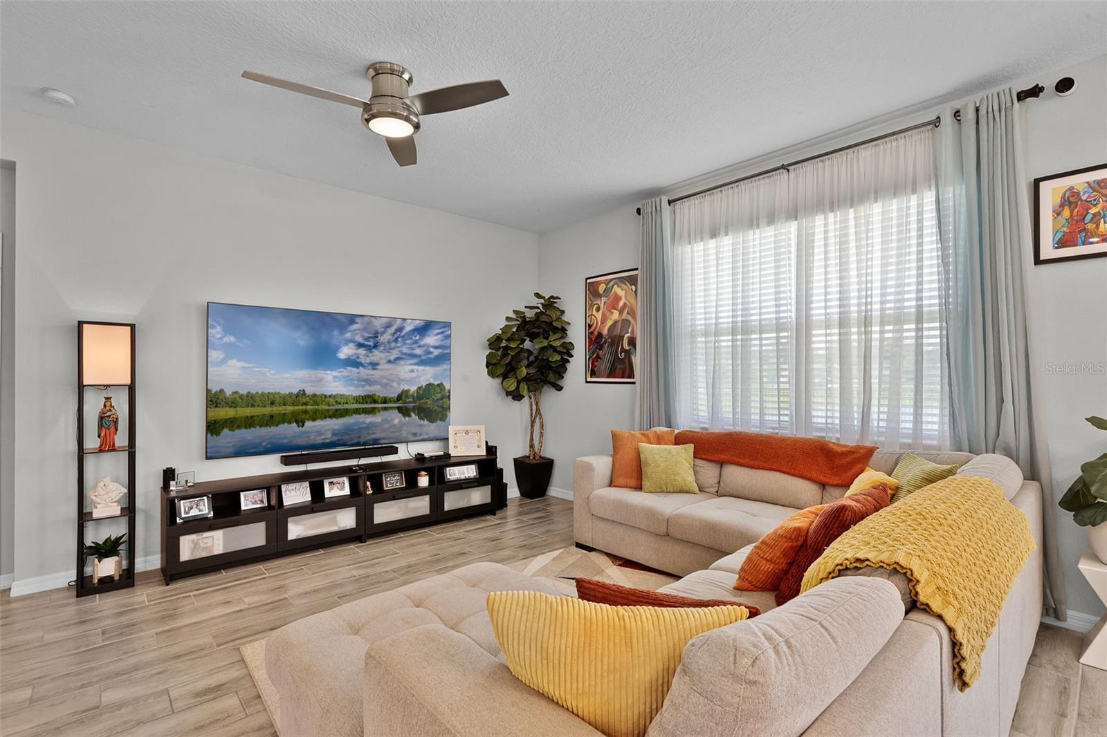 Image 5 of 20 For 2436 Bulrush Drive