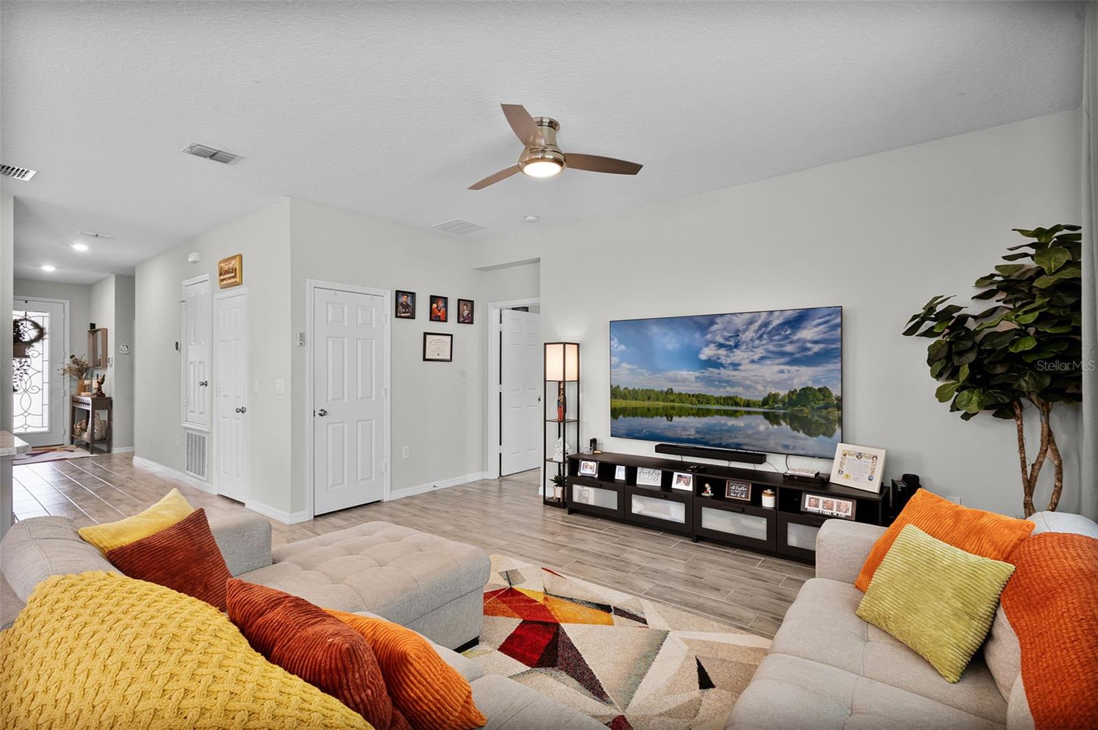 Image 6 of 20 For 2436 Bulrush Drive