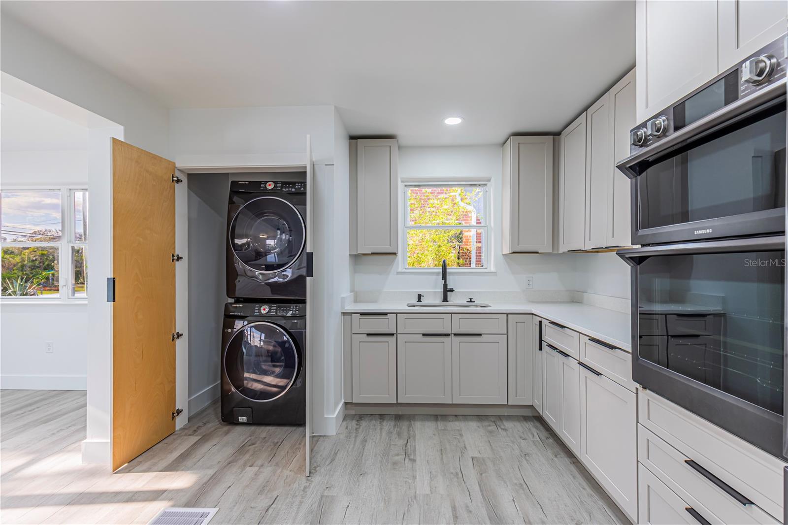 Image 14 of 62 For 2061 Peninsula Drive