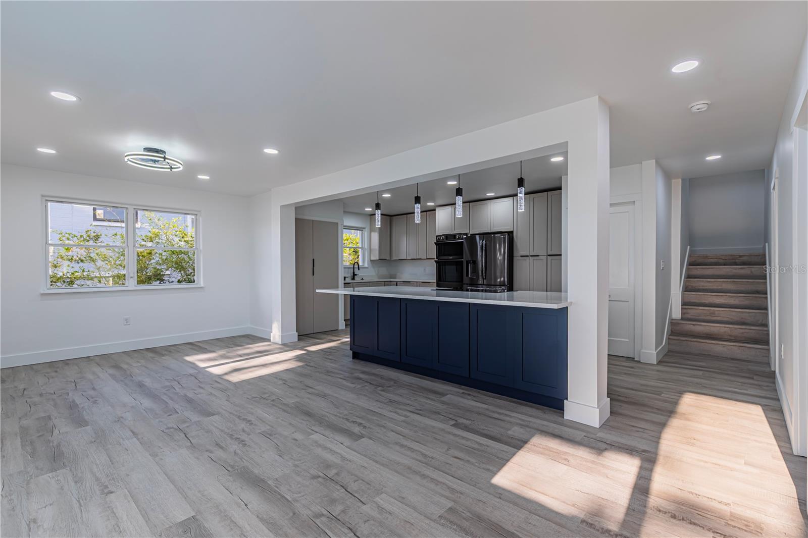 Image 30 of 62 For 2061 Peninsula Drive