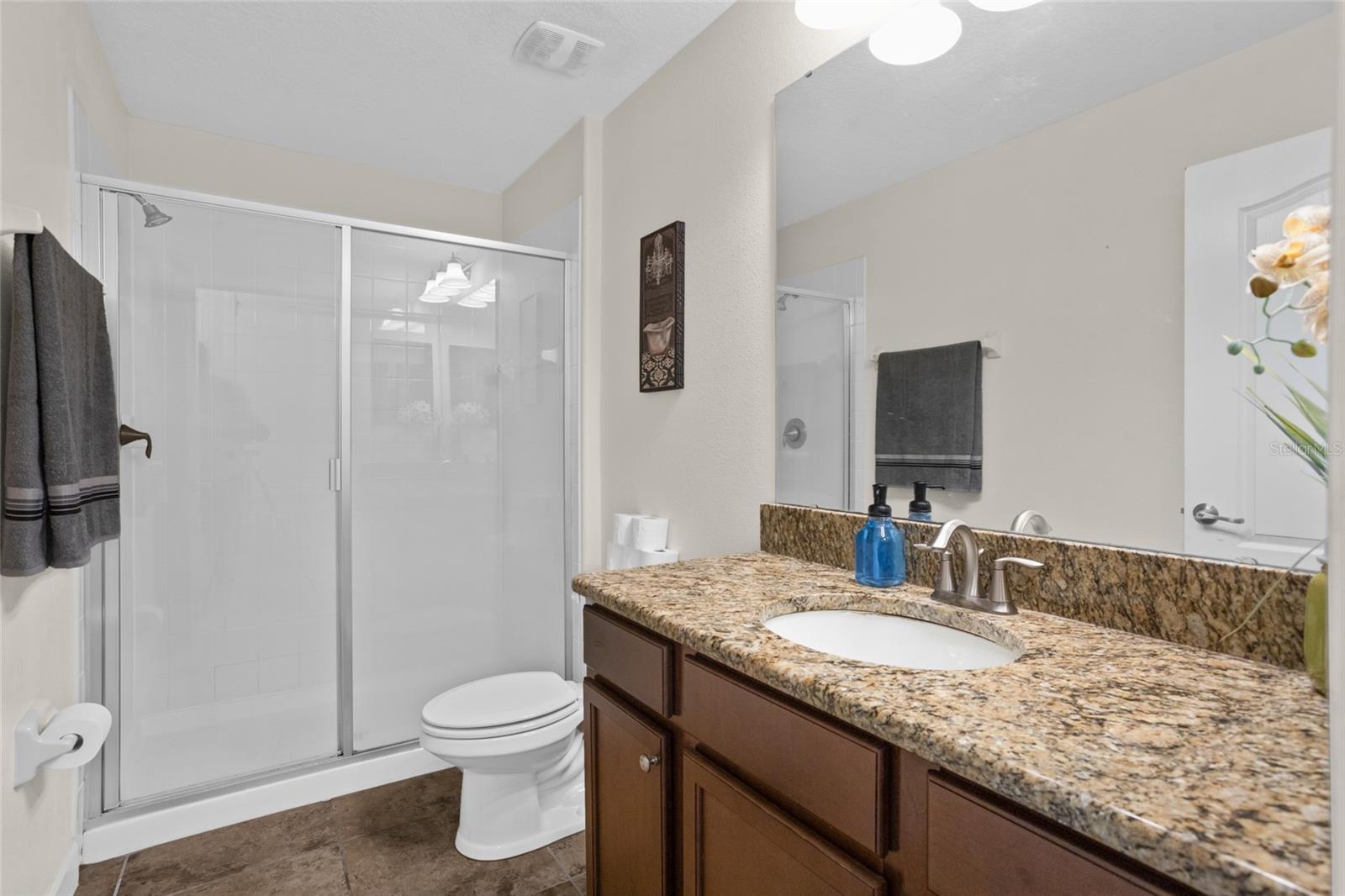 Image 30 of 65 For 2287 Victoria Drive