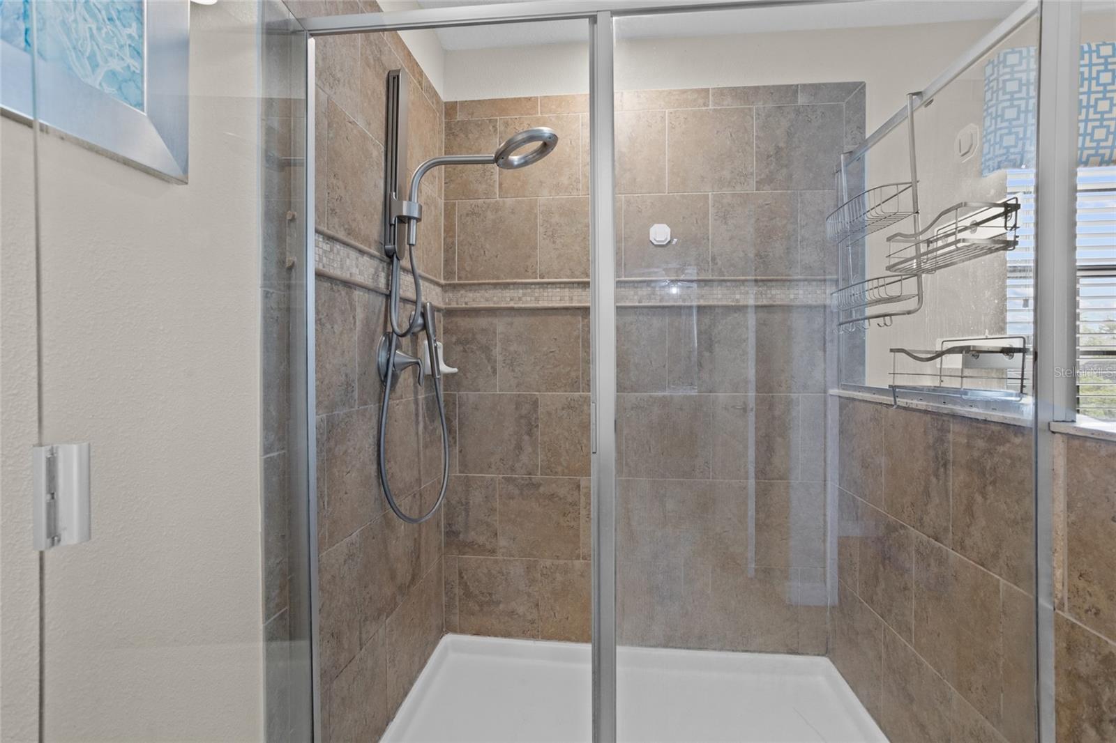 Image 34 of 65 For 2287 Victoria Drive