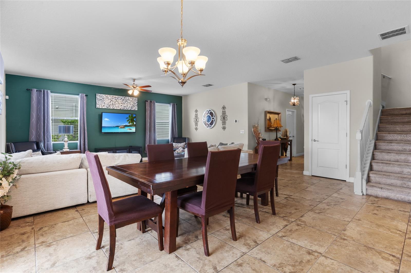 Image 9 of 65 For 2287 Victoria Drive