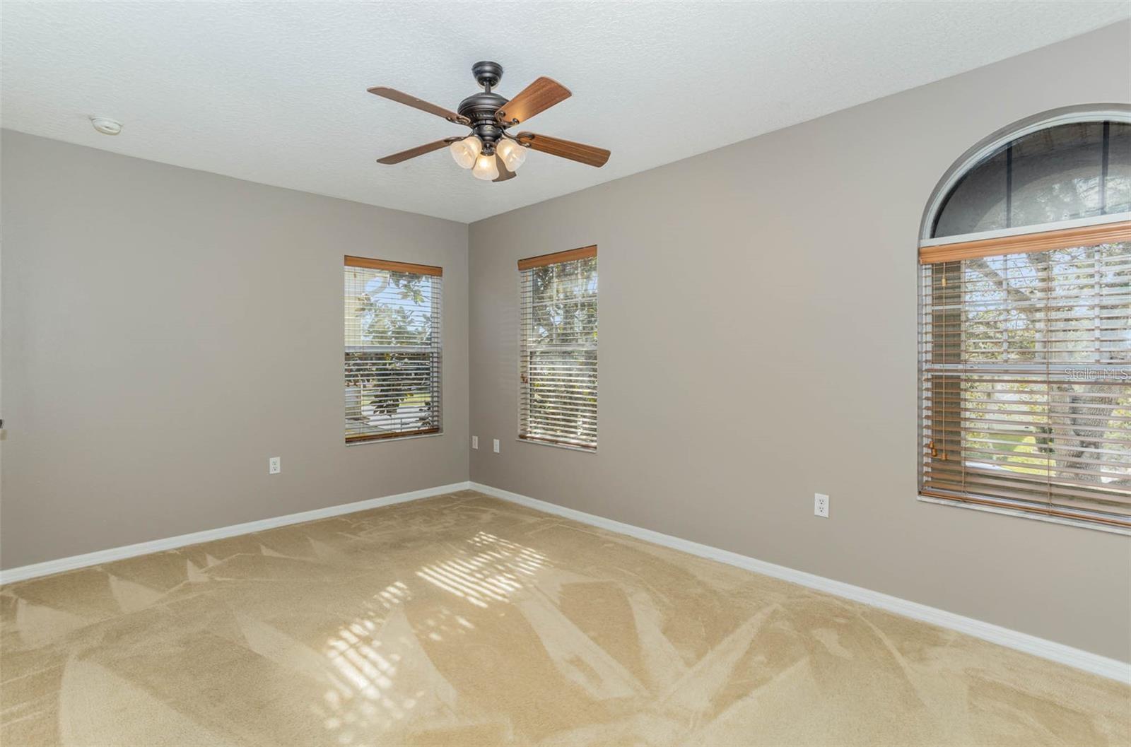 Image 11 of 25 For 4621 Yellow Bay Drive