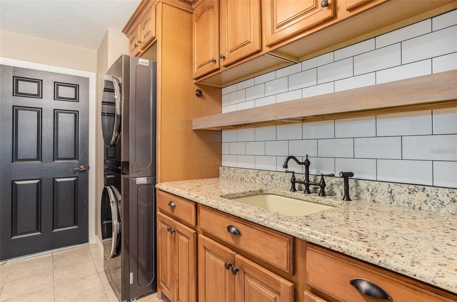 Image 15 of 25 For 4621 Yellow Bay Drive