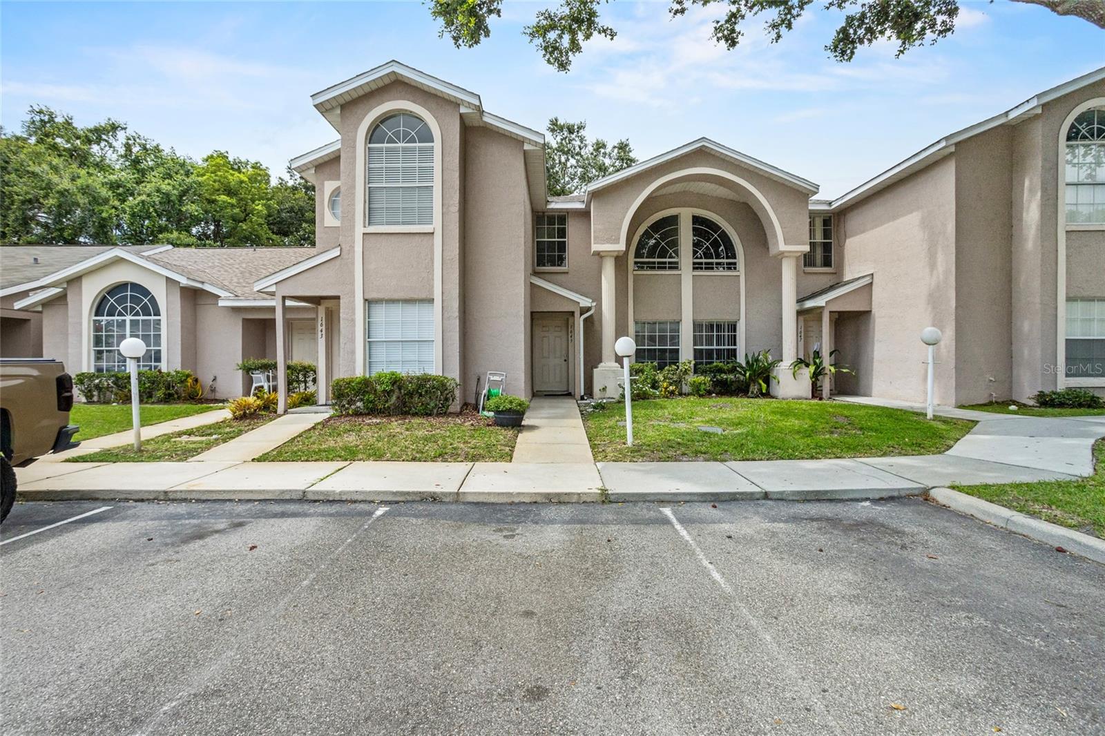 Image 3 of 43 For 1645 Windsor Oak Court
