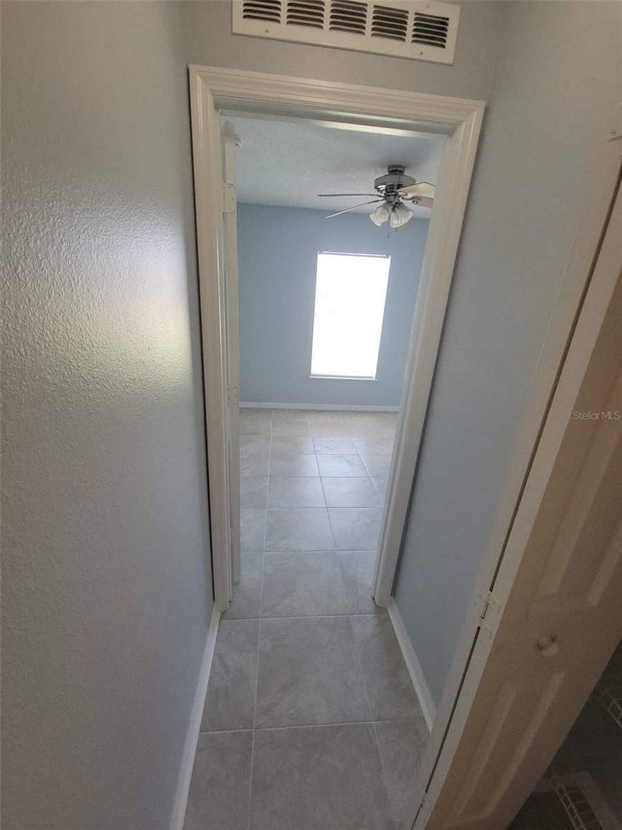 Image 4 of 9 For 1722 Redfin Way