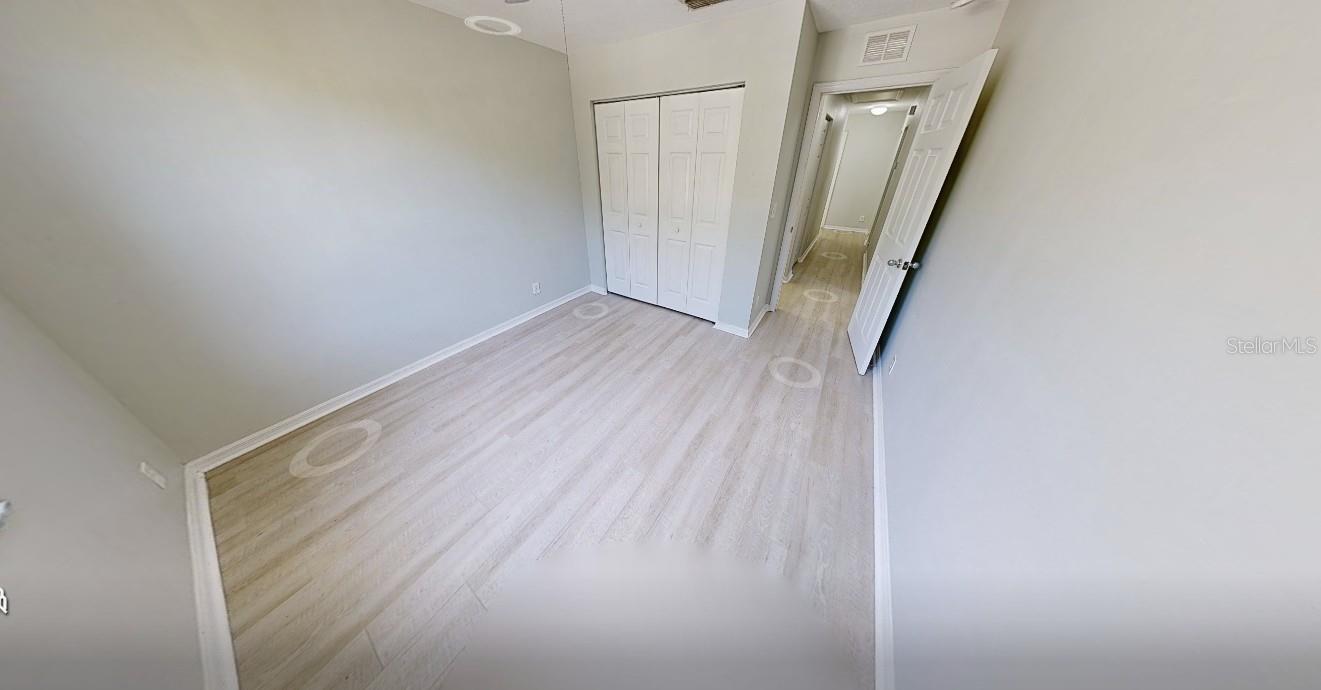 Image 16 of 23 For 10919 Kensington Park Avenue