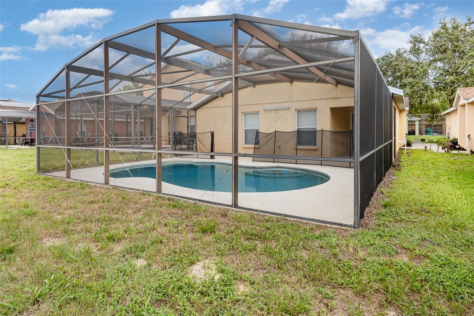 Image 3 of 24 For 1940 Royal Ridge Drive