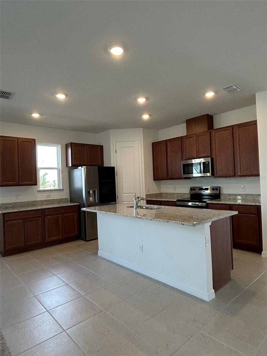 Image 10 of 28 For 6736 Fountain Grove Pass