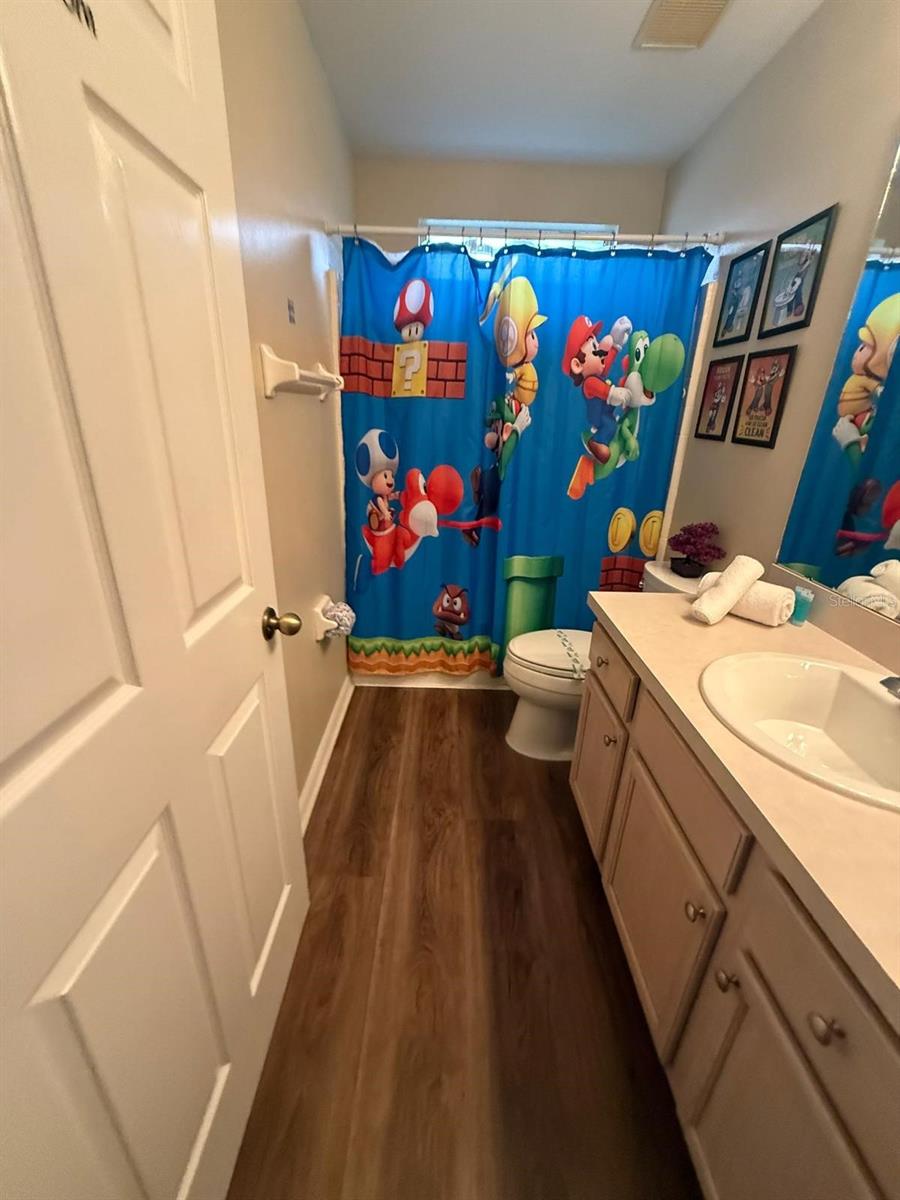 Image 35 of 42 For 334 Grosvenor Loop