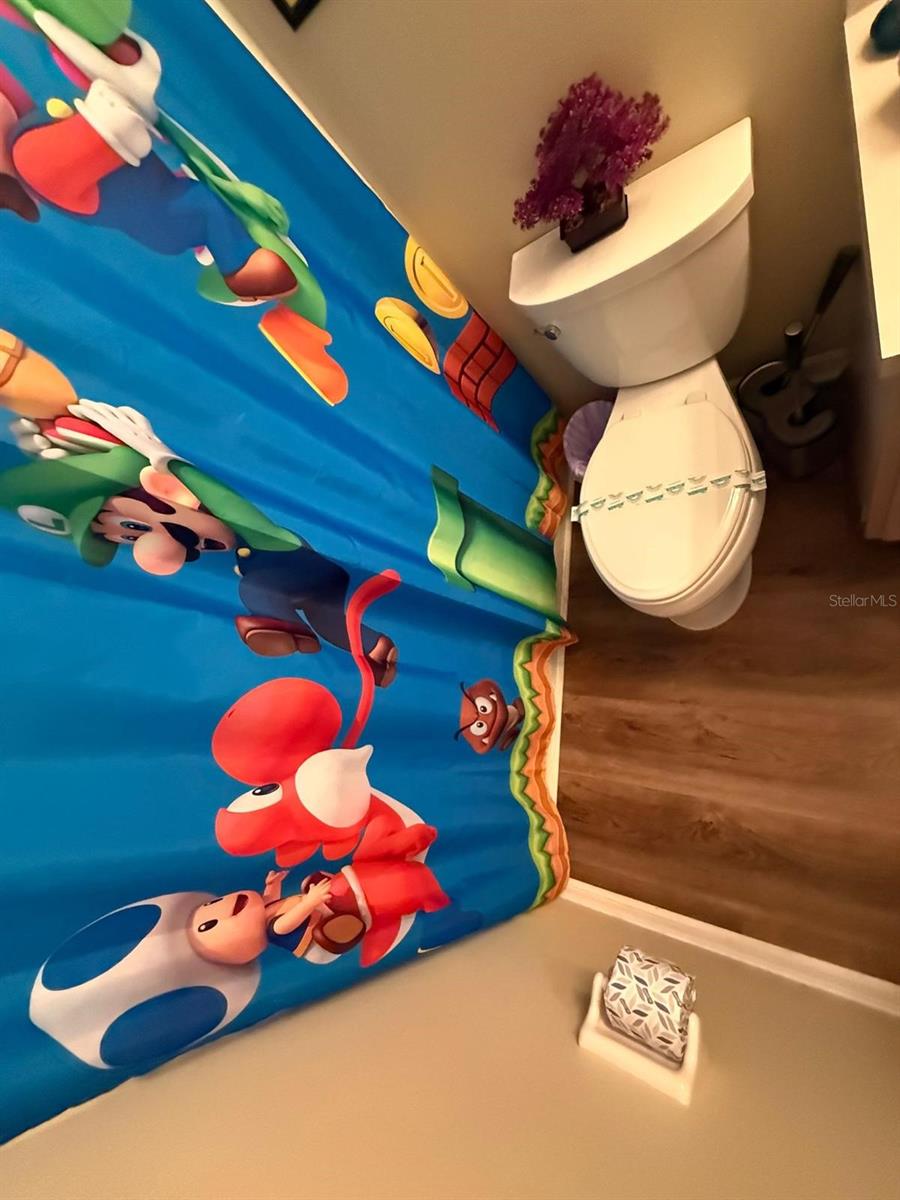 Image 37 of 42 For 334 Grosvenor Loop