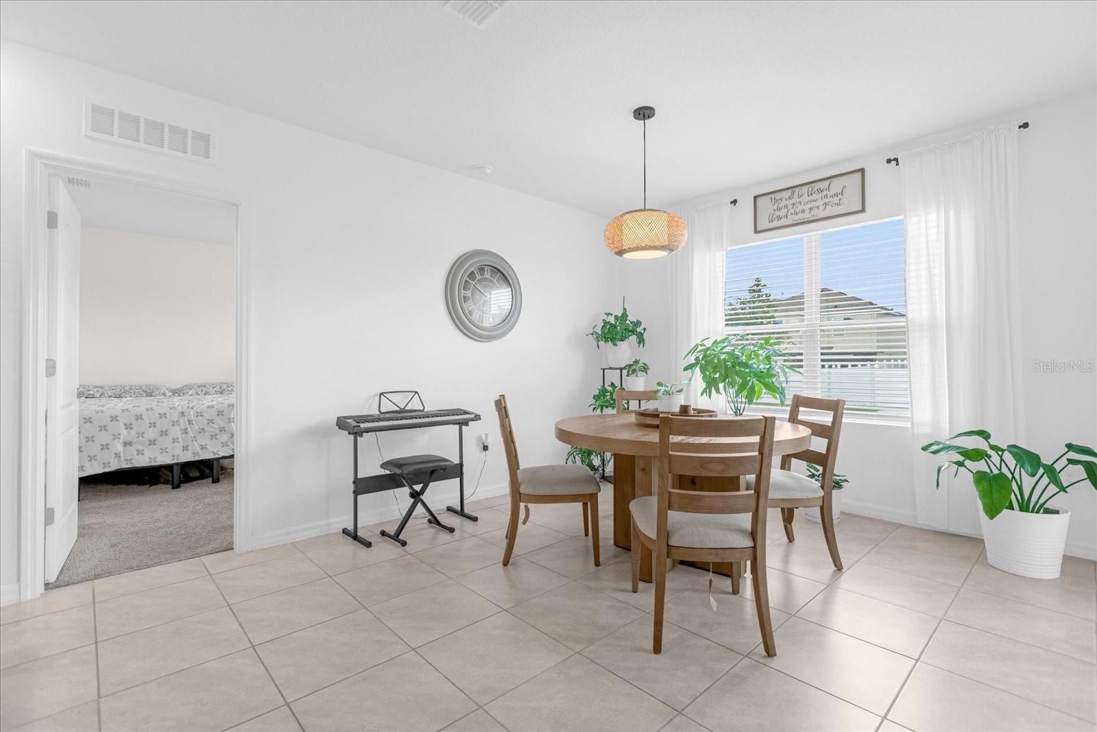 Image 8 of 33 For 1913 Bellknoll Lane