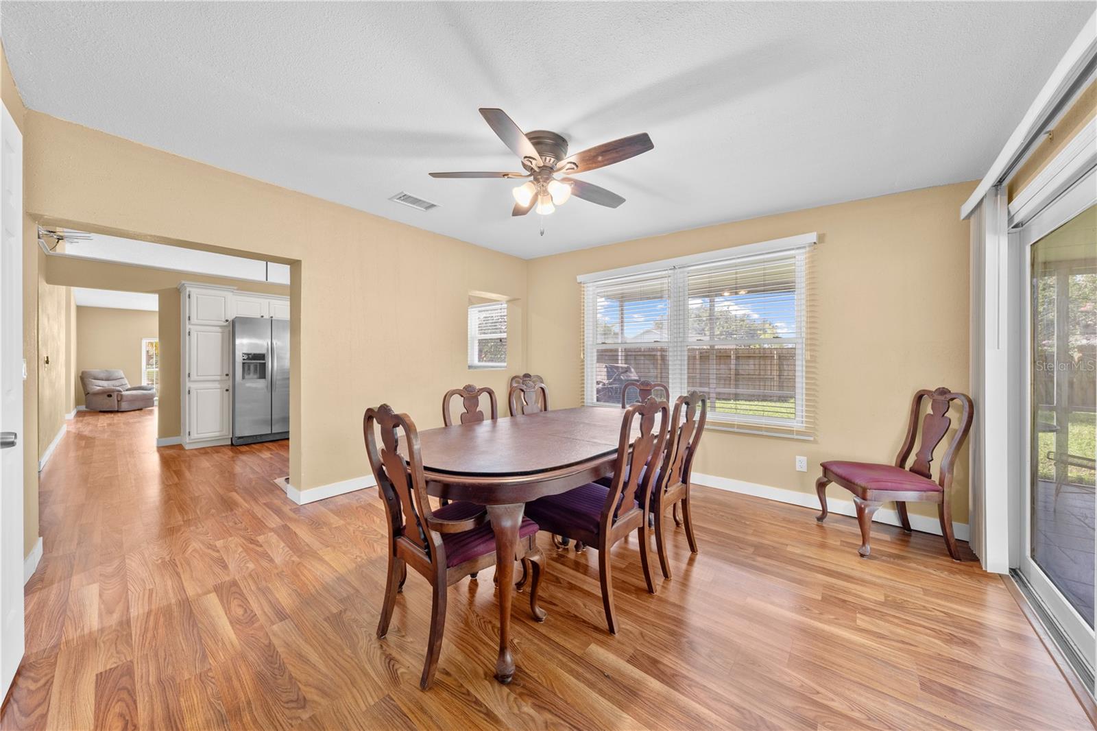 Image 19 of 57 For 11908 Allamanda Court