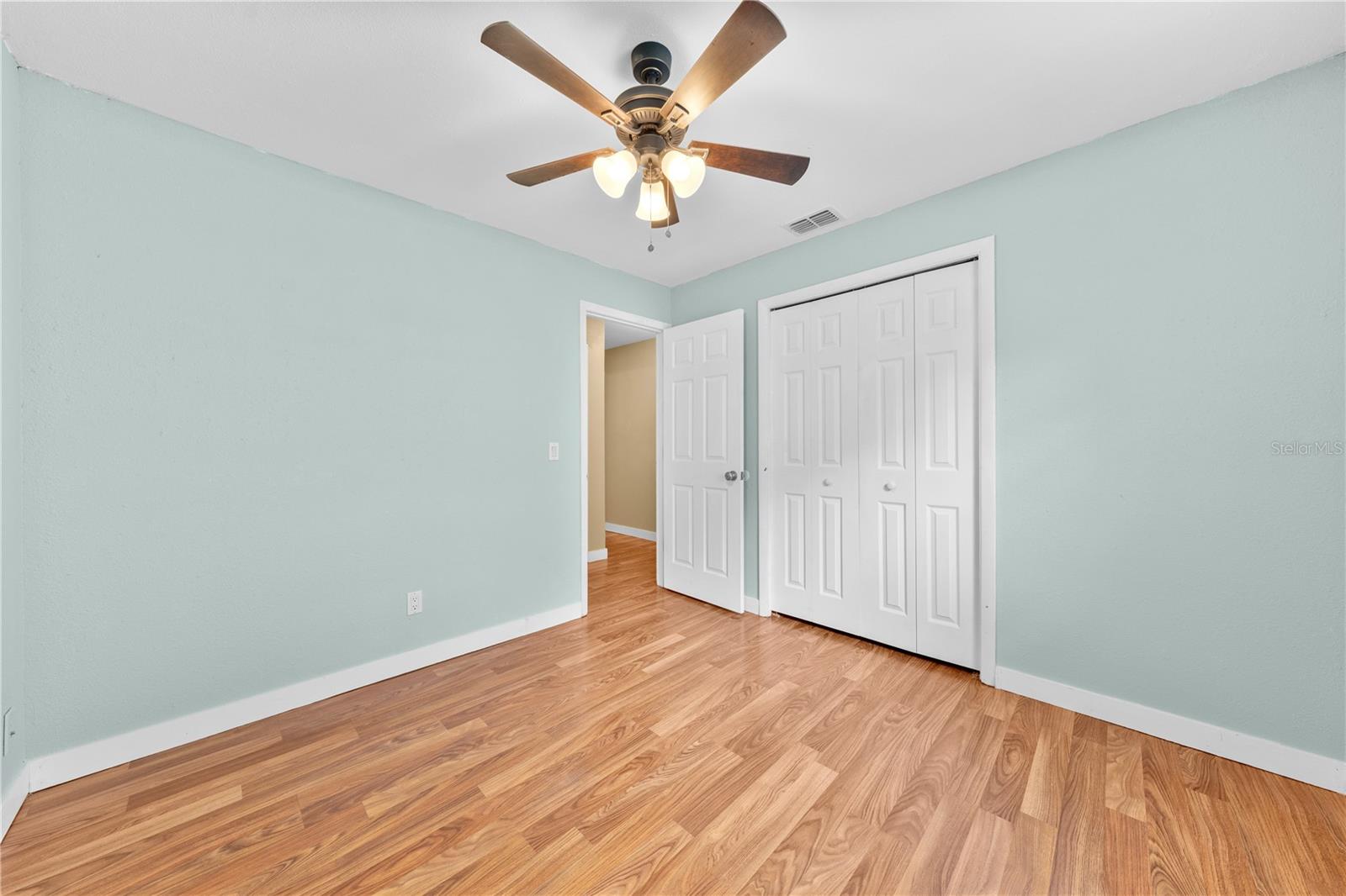Image 28 of 57 For 11908 Allamanda Court