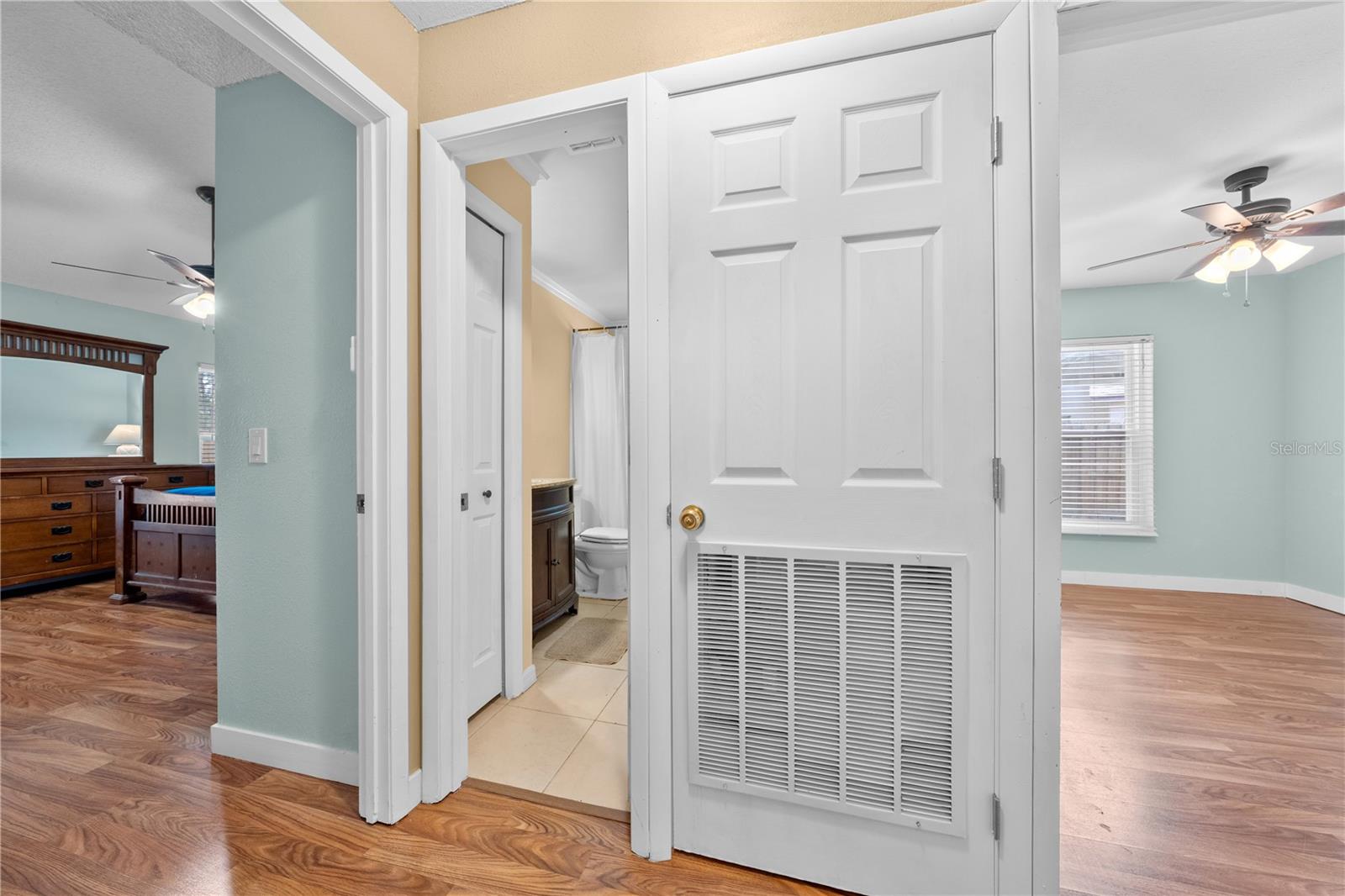 Image 42 of 57 For 11908 Allamanda Court