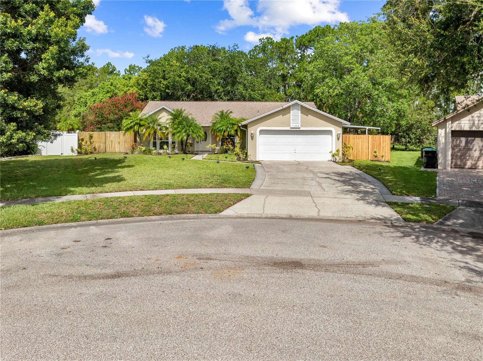 Image 49 of 57 For 11908 Allamanda Court