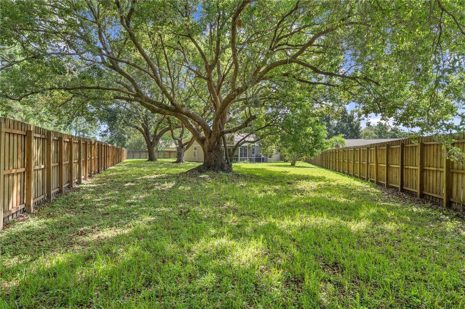 Image 7 of 57 For 11908 Allamanda Court