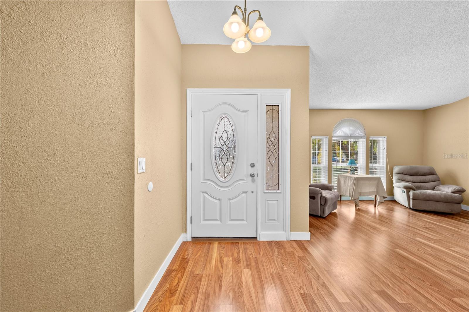 Image 9 of 57 For 11908 Allamanda Court