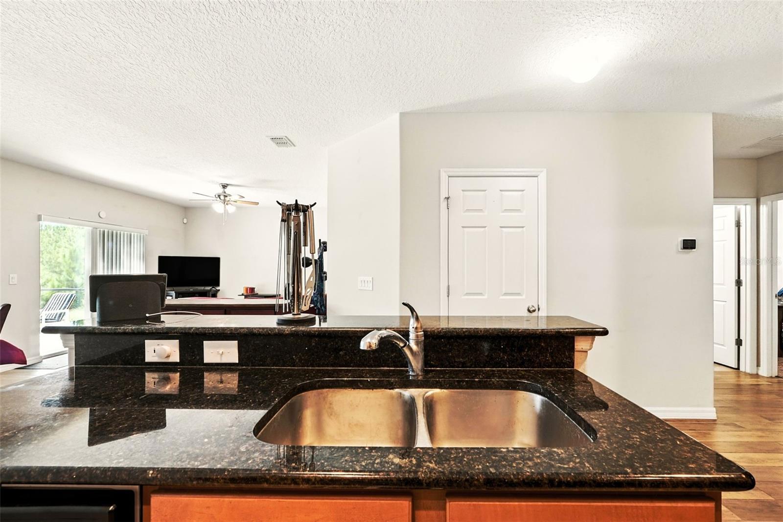 Image 15 of 36 For 301 Sierra Way